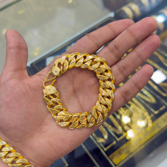 DIAMOND CUTTING BRACELET -1GM GOLD PLATED