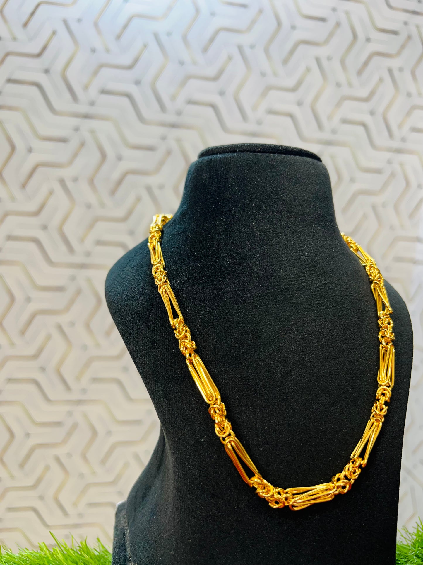 Holo chain