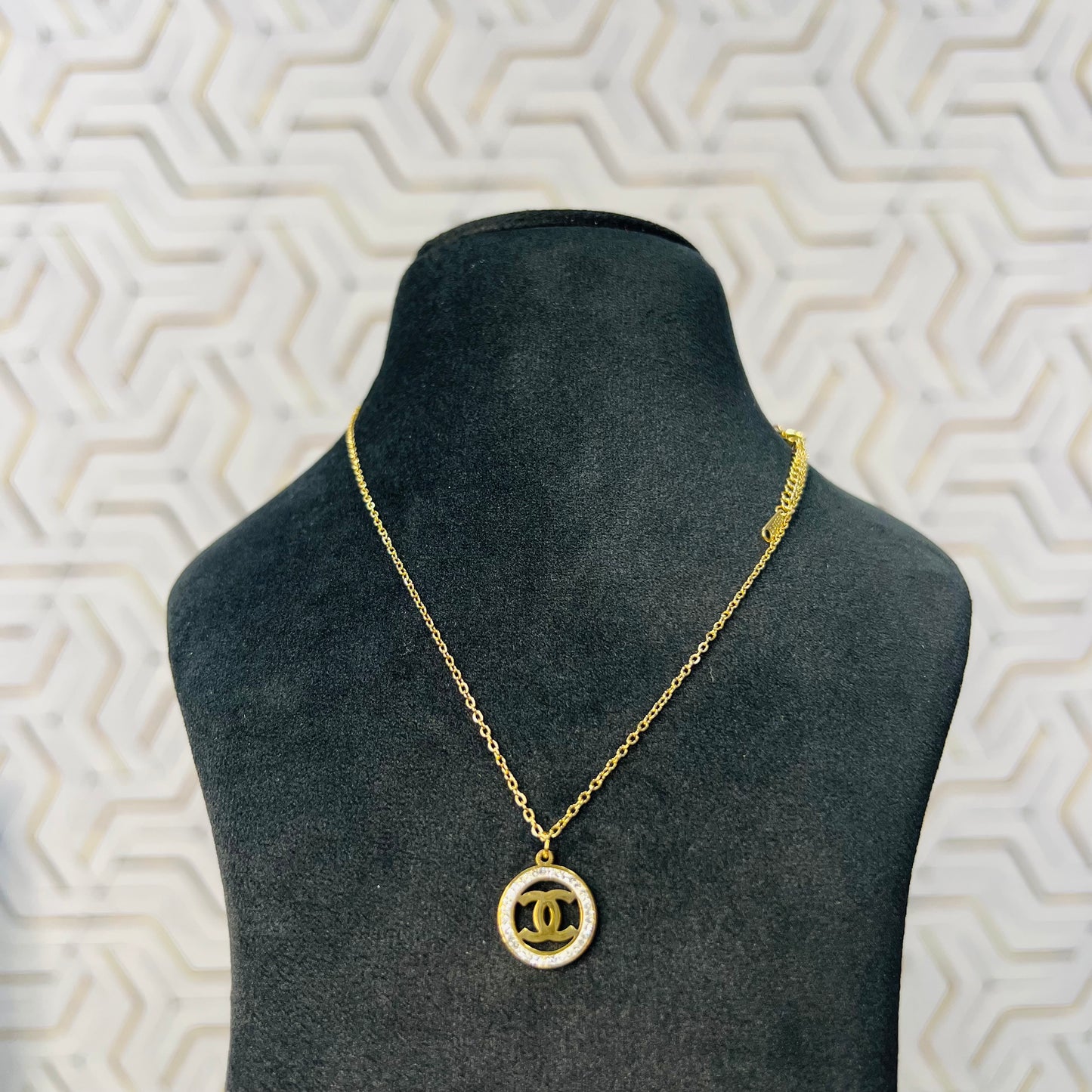 Brand pendant+girlish chain