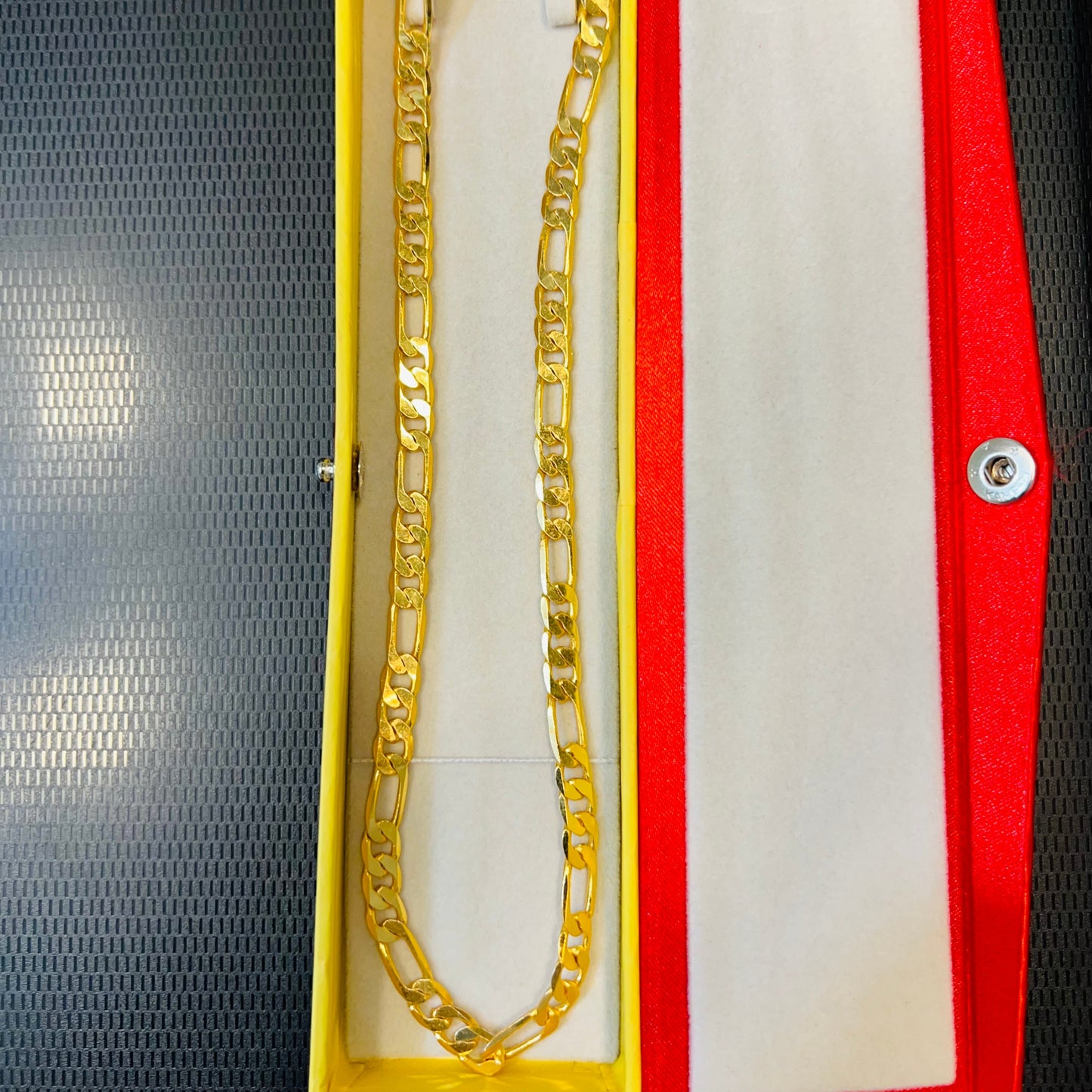 Ring+Figaro Chain
