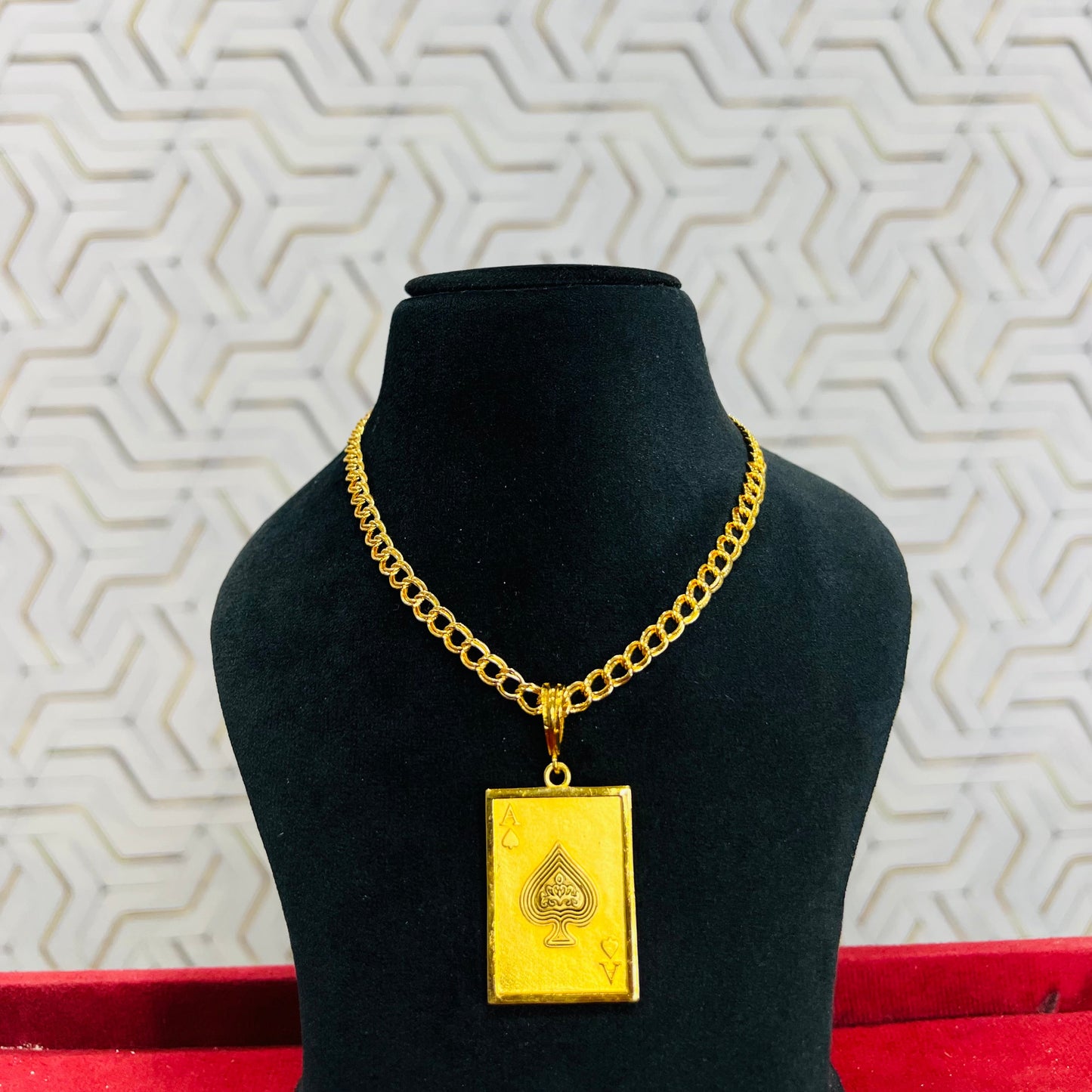 AK locket+S pata chain
