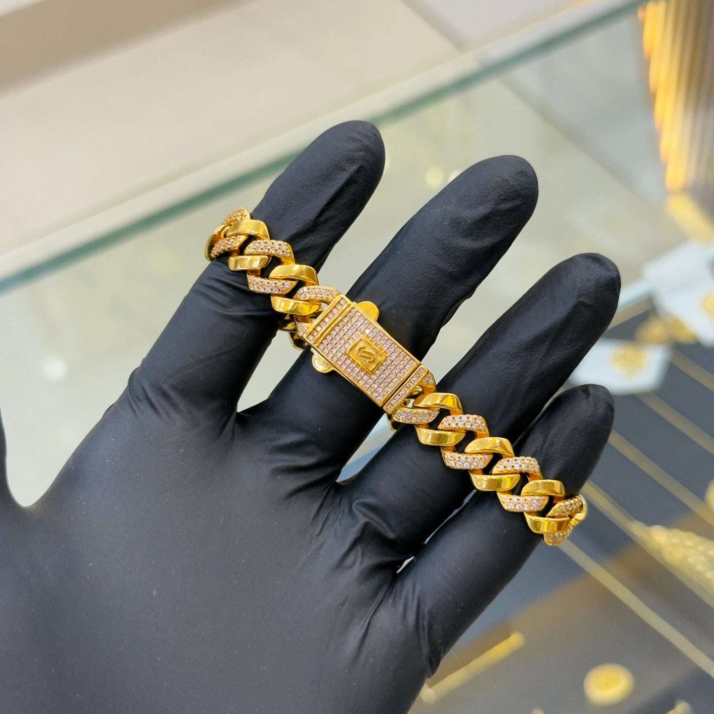 GOLDEN MONACO CUBAN BRACELET