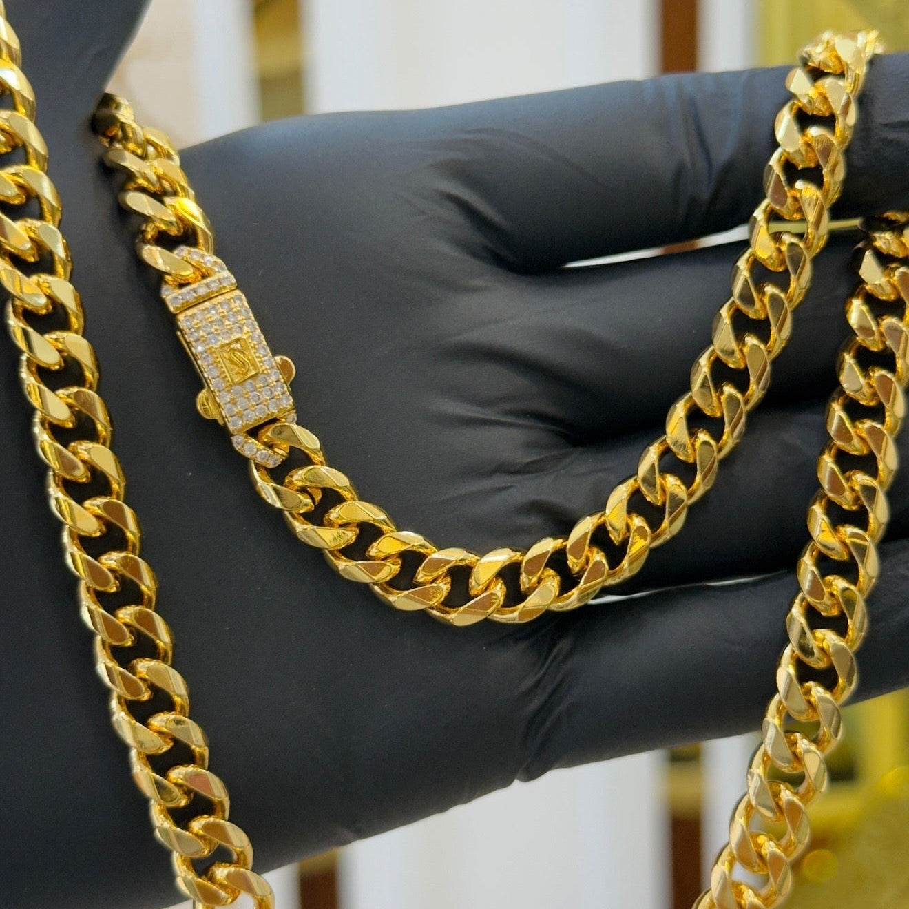 MONACO CUBAN CHAIN WITH DIAMONDS