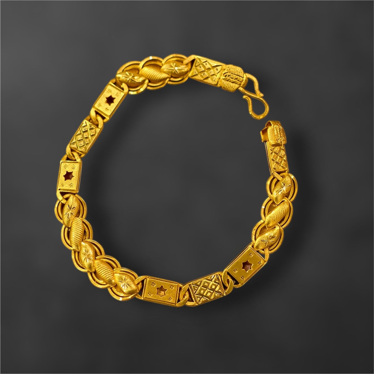 NAVABI LOTUS BRACELET