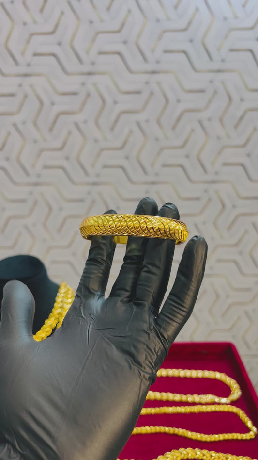 Gold Plated Lining Kada+Lotus Chain