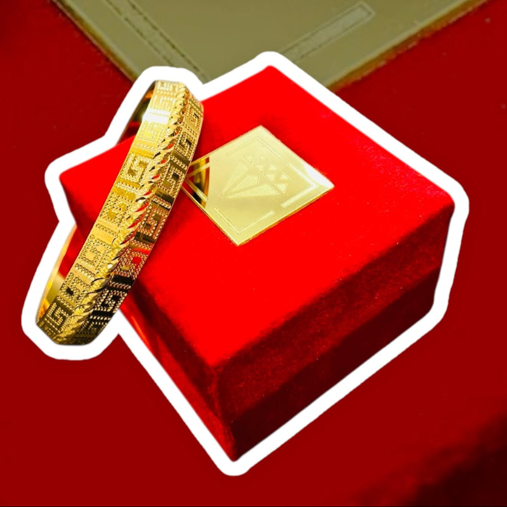 Vercase big kada
